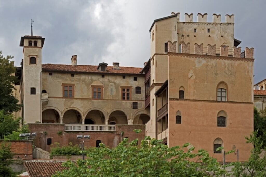 Casa Cavassa