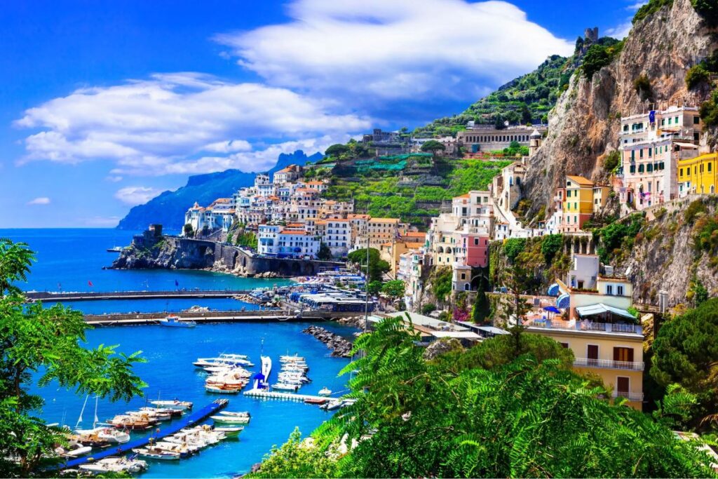 The stunning coastal views of Amalfi Coast