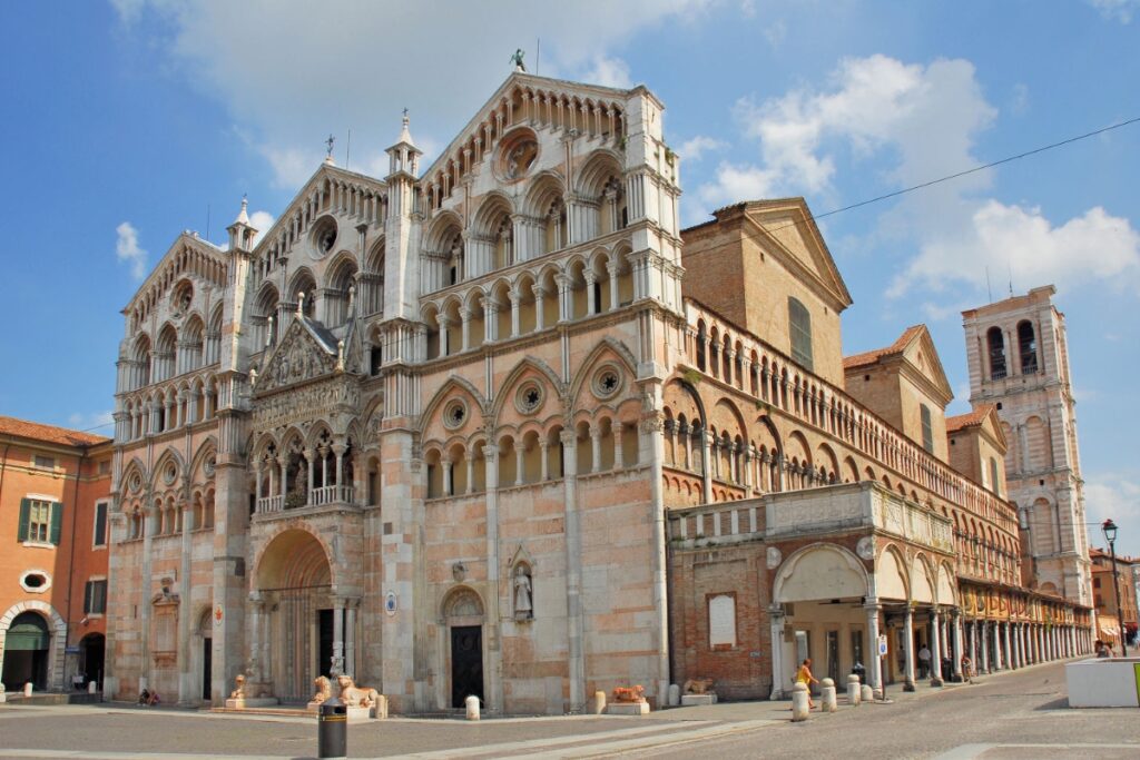 Cattedrale di San Giorgio | Cattedrali, San giorgio, Italia