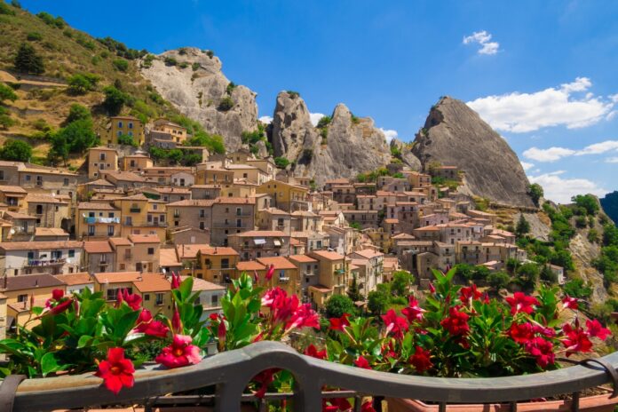 Basilicata Italy Secret Garden Where Caves Hold A Thousand Years Of History