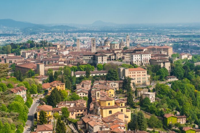 Bergamo Italy A Tale Of Two Cities 8