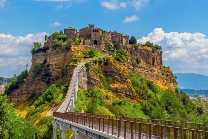 Civita Di Bagnoregio Italy The Dying City That Refuses To Fade