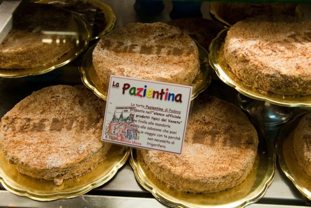 Pazientina Cake